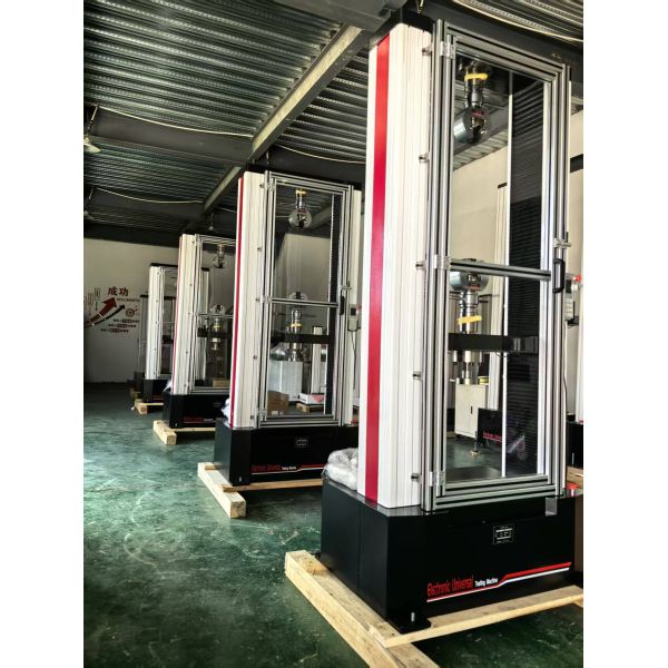 UTM Large Size Materials Testing Equipment Computerized Tensile Testing Machine 800mm