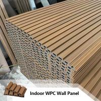 Panneaux muraux Wpc Décoration intérieure Panneaux intérieurs bois plastique composite Panneaux muraux Wpc PVC Panneaux muraux Wpc à flûte rainure noire