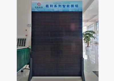 Os painéis solares Monocrystalline pretos completos de BIPV dobram os painéis solares de vidro 470W