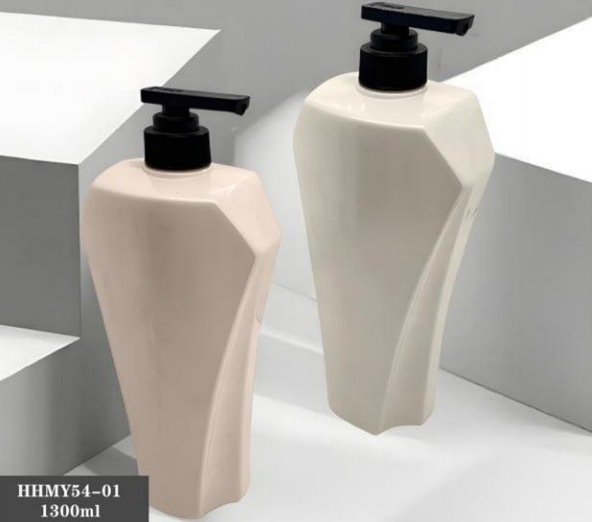 Customized Plastic Luxury Shampoo Bottles 1300ml PET Bottle