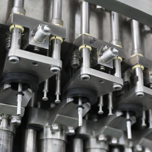 200ml carbonatam a garrafa plástica do ANIMAL DE ESTIMAÇÃO da água de soda da máquina de enchimento