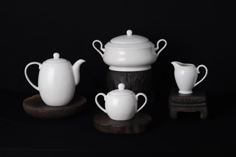 new bone china - tea set /tea pot/sugar pot/creamer/tureen white glaze for daily used ceramics