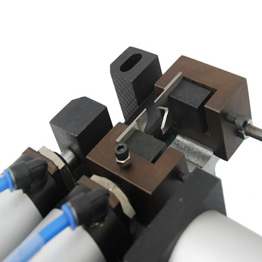 Energy Efficient Pneumatic Wire Stripping Tool No Noise Cut And Strip Machines