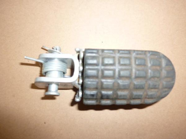 HONDA XL125 XL185s MOTOCROSS  Front footrest Assy., RH