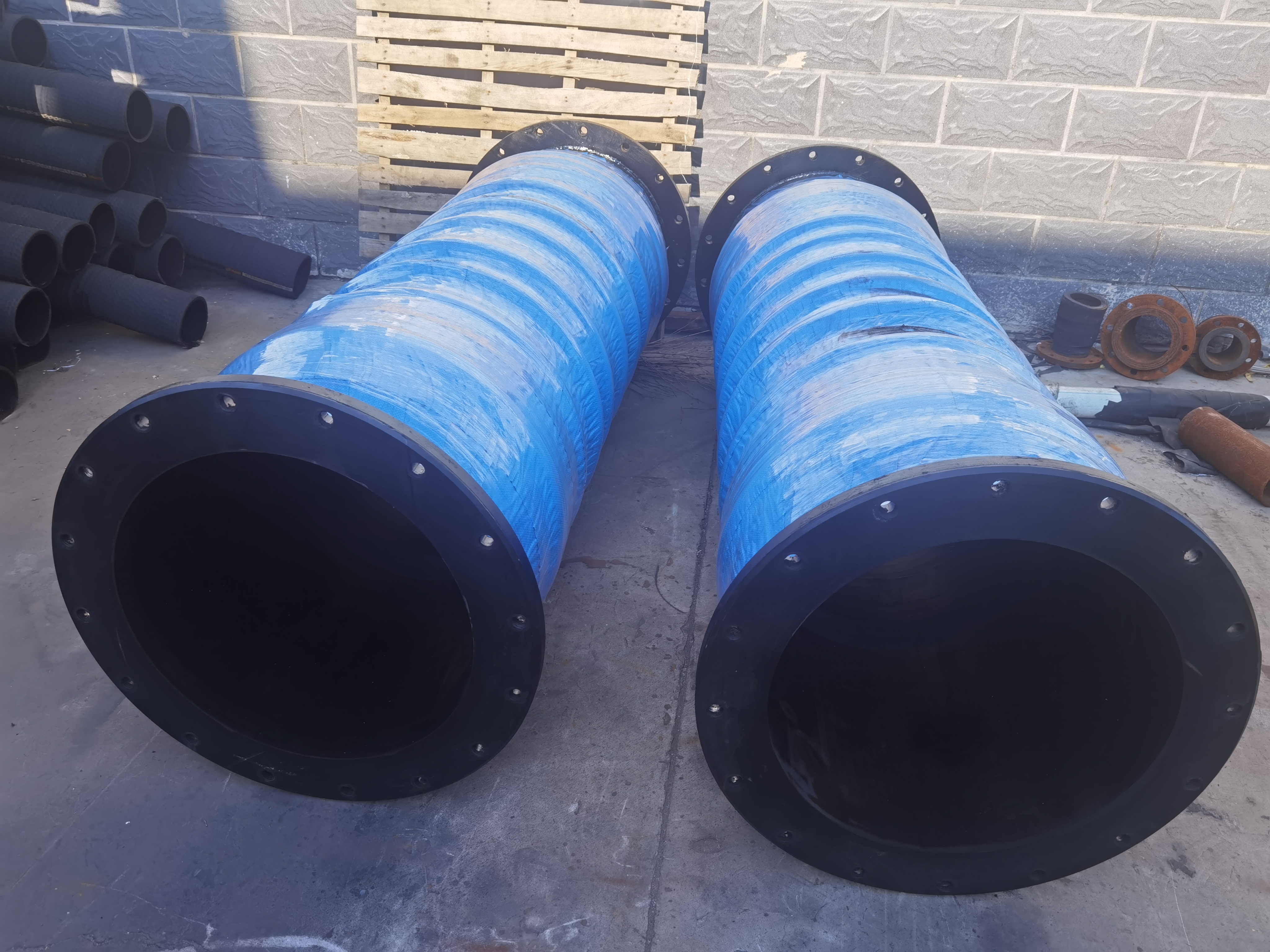 Heavy-Duty Steel Wire Armored Rubber Drainage Hose – High-Pressure Water Suction & Discharge Hose for Mining Construction