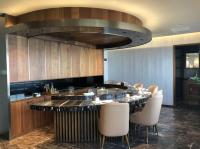 Os assentos Teppanyaki do semicírculo 8 grelham o equipamento de abastecimento para o bufete do hotel