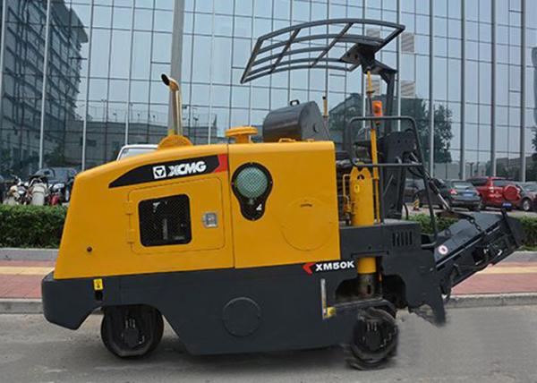 Hydraulic Asphalt Removal Machine ,  160MM Max Milling Depth XCMG Small Milling Machine