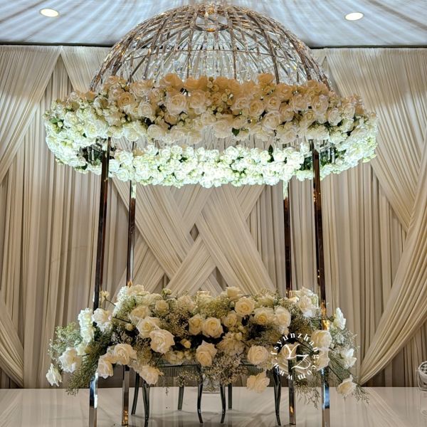 Modern Luxury Crystal Dome Dining Table Stainless Steel Frame Metal Hotels Weddings Outdoor Restaurants Banquets