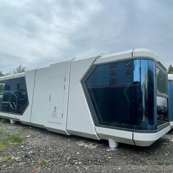 Hot selling Furnished Cabin Homes Villa House 40FT Container House White Capusal Office Pod