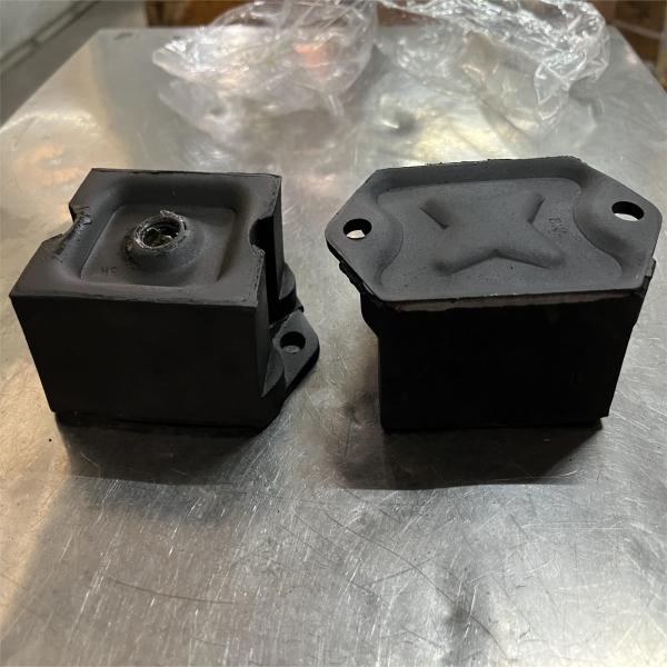 Поддержка передней резины двигателя WG9770591001