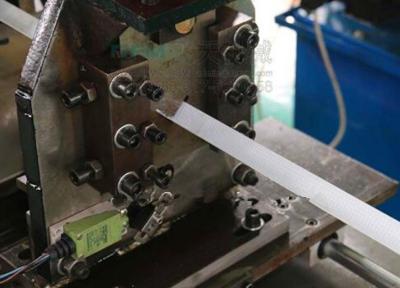 Rolo claro profissional da quilha que forma o gás da máquina 6.5T e o controle centralizado bonde