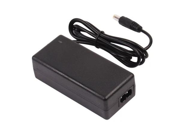 121 * 54 * 30mm Desktop Power Supply Adapter , Black / White 65w Ac Adapter