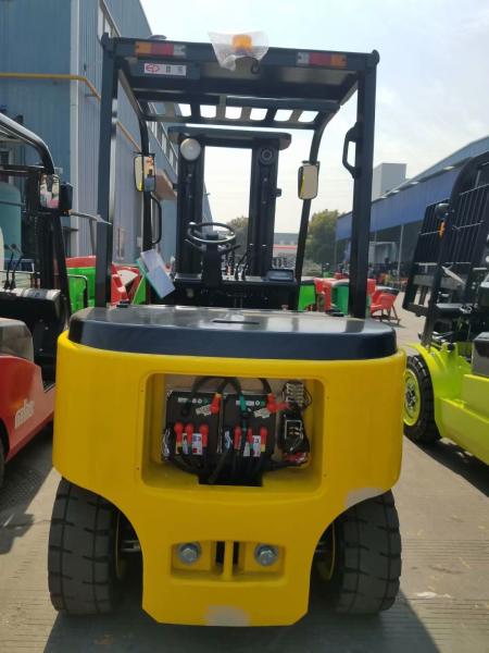2 Stages / 3 Stages 4T Electric Forklift Truck Full AC Power With Side Shifter