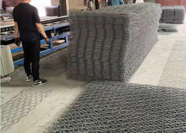 4.0mm Galvanized Gabion Mattress 60x80mm Mesh 380-550Mpa Strength