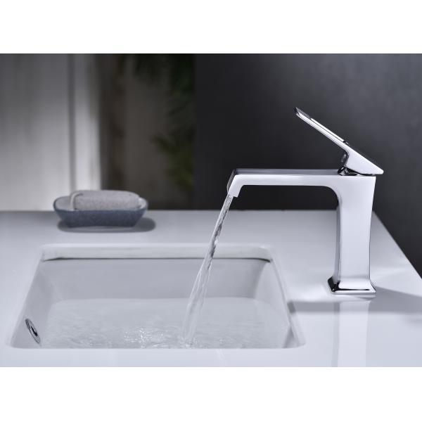 Палуба патрона латунных Faucets таза Ванная комната тела керамическая установила