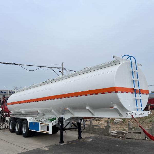 Customizable Hot Oil Tank Trailer with 50ton Max Payload Dimensions 11800*2500*3700mm Mechanical Suspension