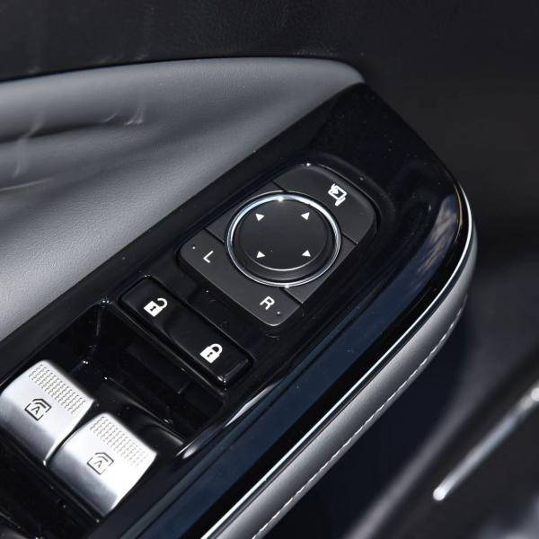 Energía eléctrica EV Car Aion S Plus Version Mart SUV con suspensión trasera de haz de torsión