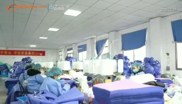 Factory price disposable medical doctor surgical gown level 4 nonwoven surgical gown for hospital