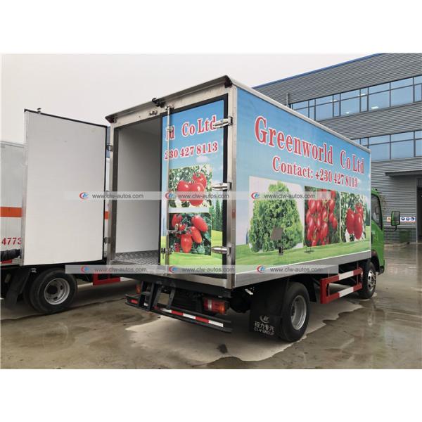 Sinotruk HOWO 5 Tons Refrigerated Truck Vegetable Ice Cream Transport Freezer Truck