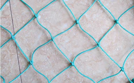 Green Outdoor Barrier Netting For Stadium Protection PE Knotted Feature