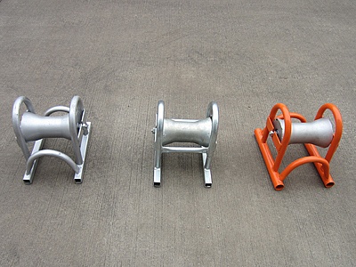 El tipo recto cable subterráneo de la cuerda de alambre equipa el rodillo del cable para la tracción subterráneo del cable