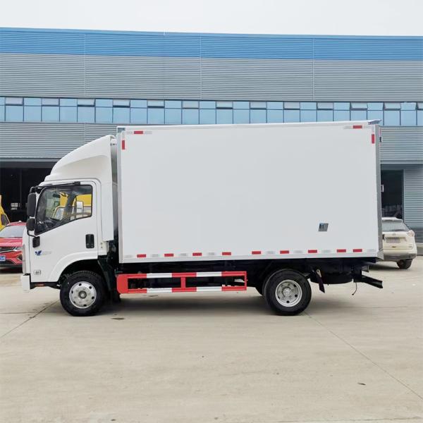 New Isuzu M600 Diesel Refrigerated Truck Manual Transmission EURO 5