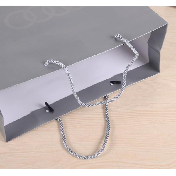 Перерабатываемый Kraft Paper Tote Bag Горячая фольга / УФ / Лак Рождественский подарочный пакет