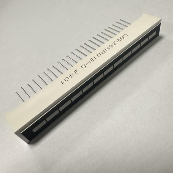 L'indicateur du panneau d'instruments est équipé d'une barre lumineuse LED à 12 segments ultra rouge/vert pur