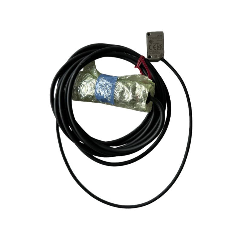 KEYENCE FD-XC8R1 Flow Sensor Clamp Assembly Resin Pipe Used ontrol of Cleaning