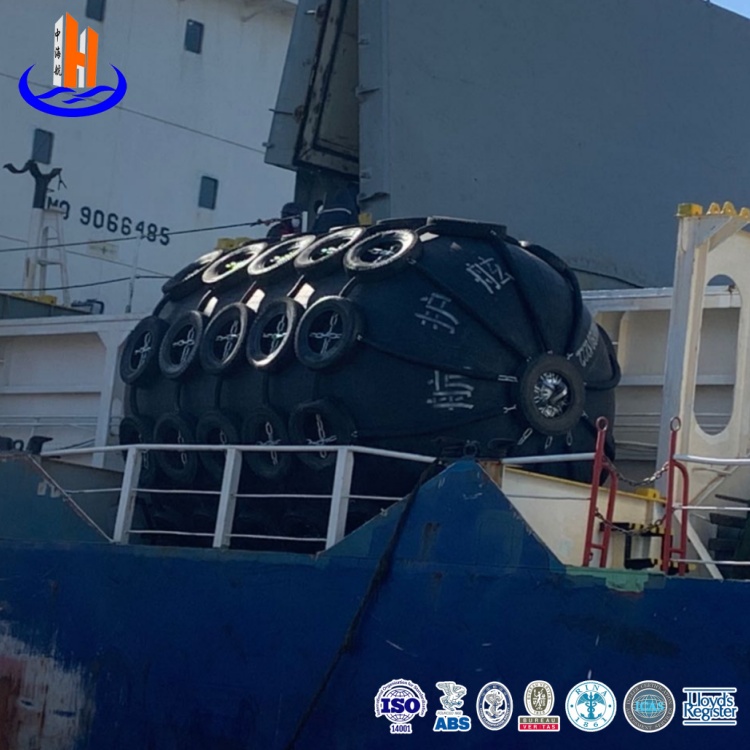 Customized Size Yokohama Fish Ship Pneumatic Rubber Fender Marine Supplies with Used Aircraft Tires