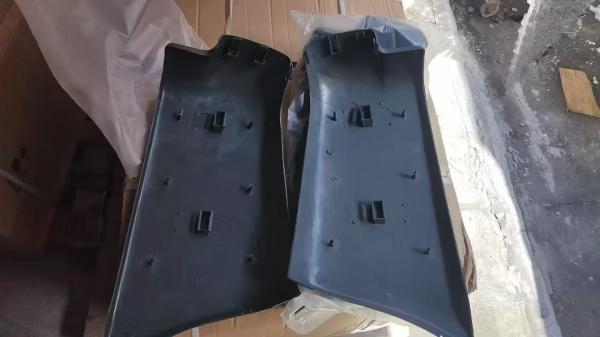 Ford Transit, le détecteur arrière 95VB-17961-AB 20,5 x 16,5 x 15,5 cm