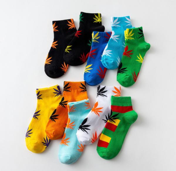 Colorful Fashionable Women's Novelty Socks Sweat Absorbent Customized Logo