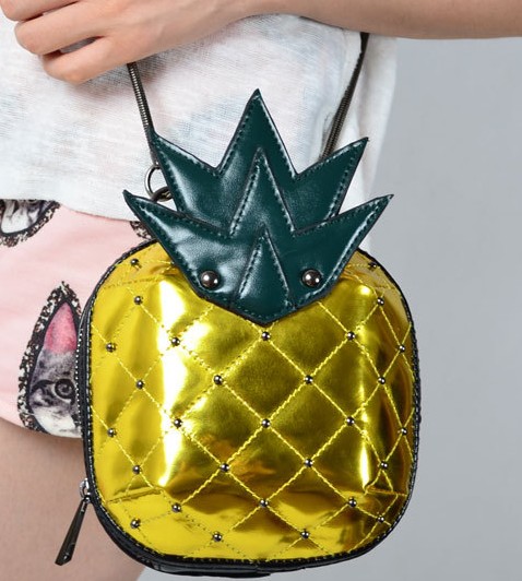 2016 new mini minimalist shoulder diagonal package Lingge chain rivet female pineapple creative personality
