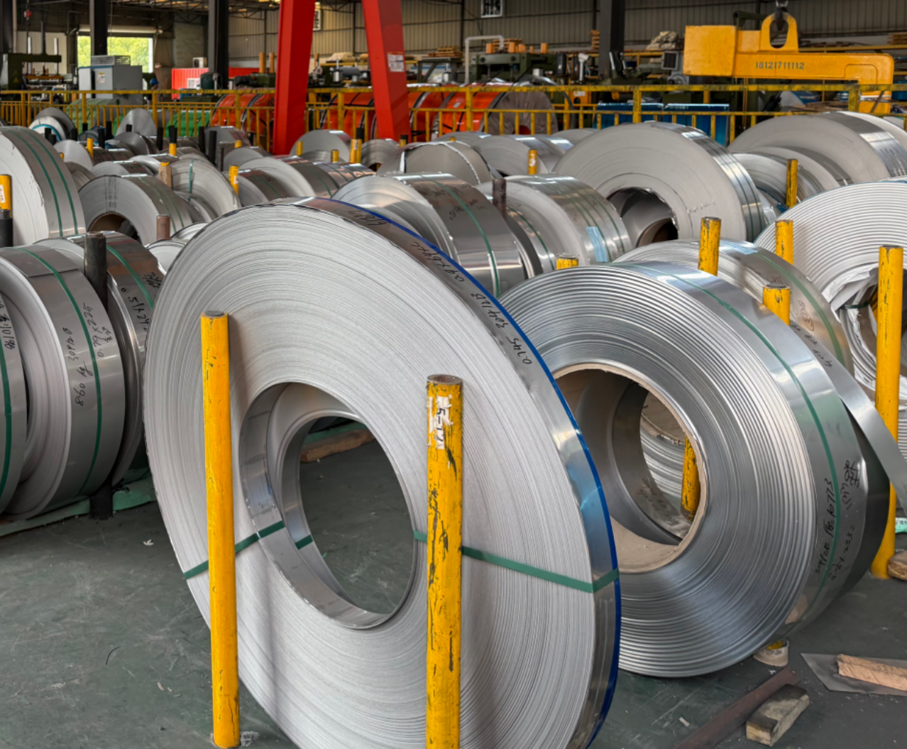 Stainless Steel Coil Strip in 304 316L 410 430 Grades with 0.01-16mm Thickness and 2-2000mm Width for Industrial Applications