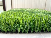 Couverture artificielle 40mm de tapis d'herbe de jardin d'herbe verte pour la décoration