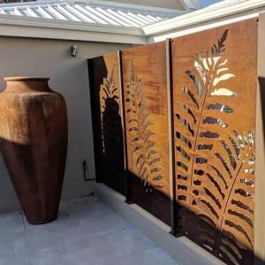 Decorative Outdoor Privacy Art Corten Steel Garden Screen Laser Cut