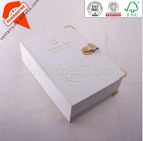 2015 beautiful elegant cosmetic box with makeup