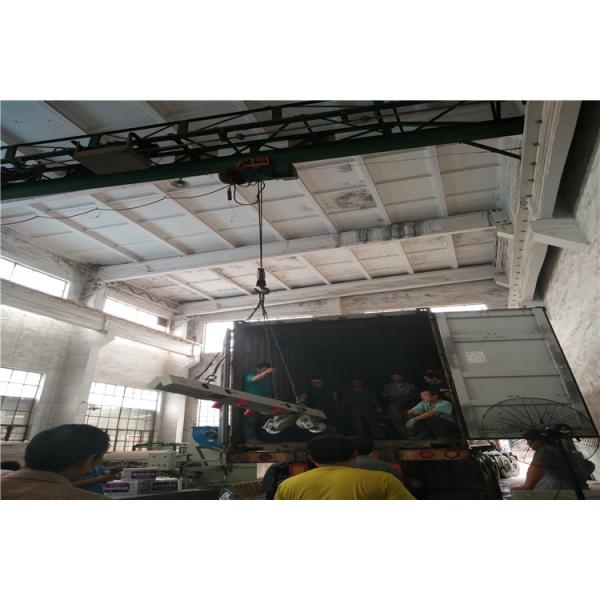 Cadena de producción impermeable del tablero del cemento de la fibra del peso ligero curso de la vida largo de la estructura fuerte