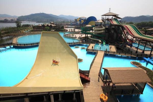 12m Platform Height U - Waving Water Park Slide / Commercial Playground Equipment