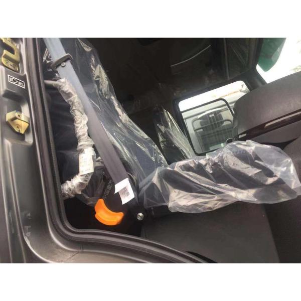 HW76  Tractor Trailer Truck