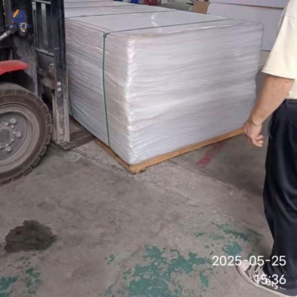 Upgrade Plastic Needs with 3mm Clear Acrylic Sheet Customized Logo