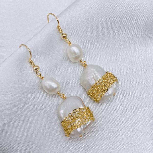 Natural Baroque Pearl Earring Fashionn Baroque Statement Wide Pearl Metallic Hoop Earring For Women New Big pearl Earing