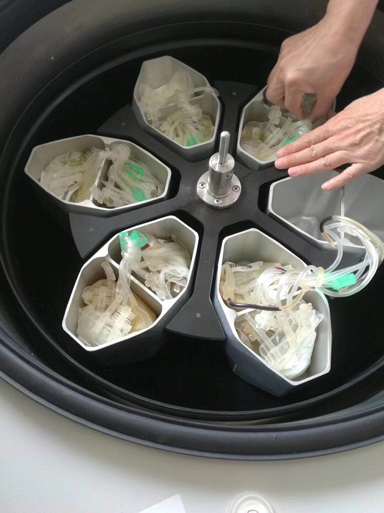 CFL8R Blood Bank Centrifuge for Blood Bags ultra Large Refrigerated Centrifuge Machine Swing Rotor with 6pcs 2400ml