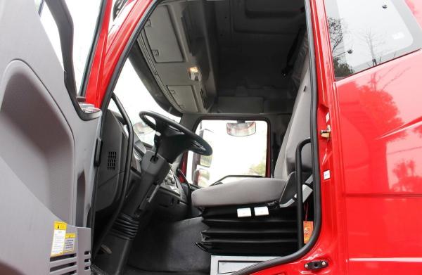 FAW J6M Heavy Duty Truck Trailer 350 HP Tractor 4X2