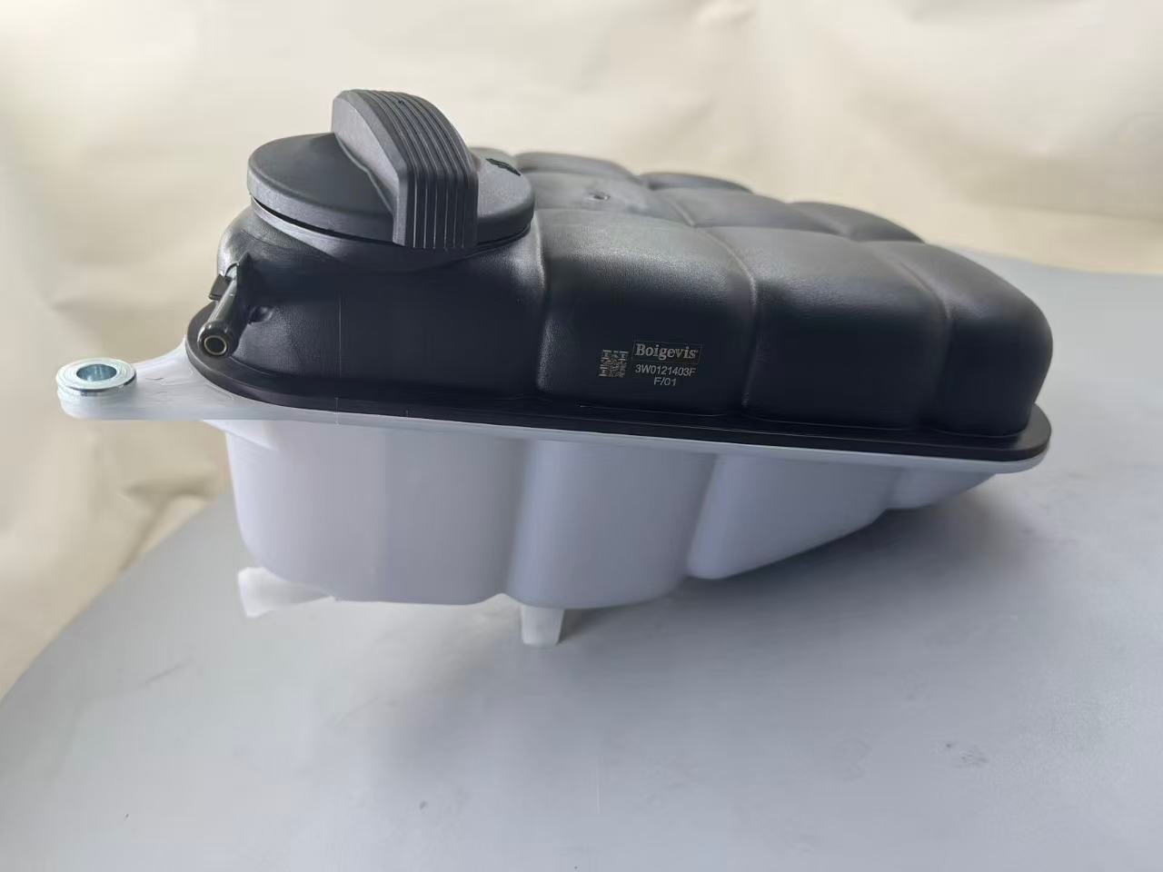 High quality water bottle 3W0121403F for Bentley