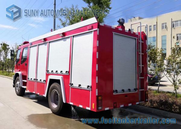 ISUZU 4 x 2 FVR Fire Rescue Vehicles 6000L Water / Foam Tank For Petrochemical Industry