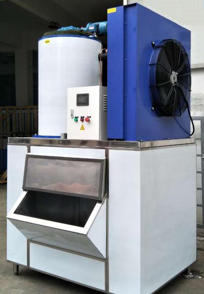 2500kg/24h SS Flake Ice Maker Machine For Sushi Bar Electricity Power Source