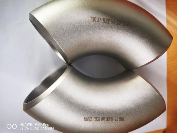 A tubulação da liga do titânio Gr9 as tubulações redondas de aço ASTM B338 de 10 polegadas 20mm lustrou laminado a alta temperatura