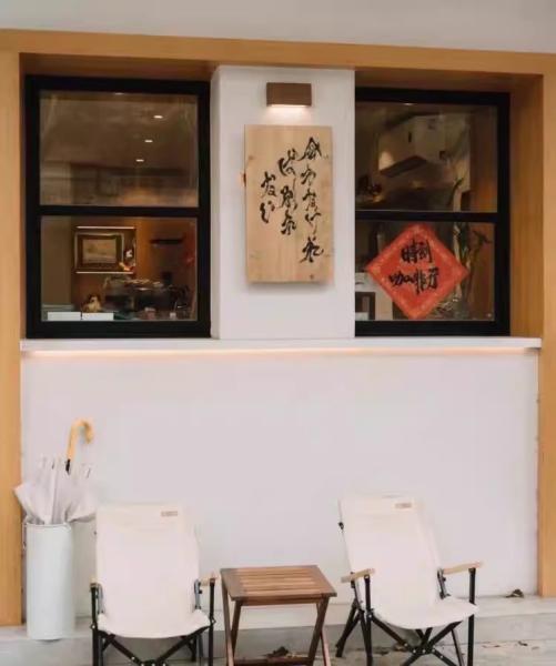 Emergency Egress Folding Window System Meeting Building Codes While Maintaining Aesthetic Cohesion