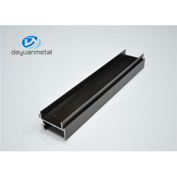 Филирующ, сверля глубокие отростчатые профили алюминиевого окна прессовали алюми